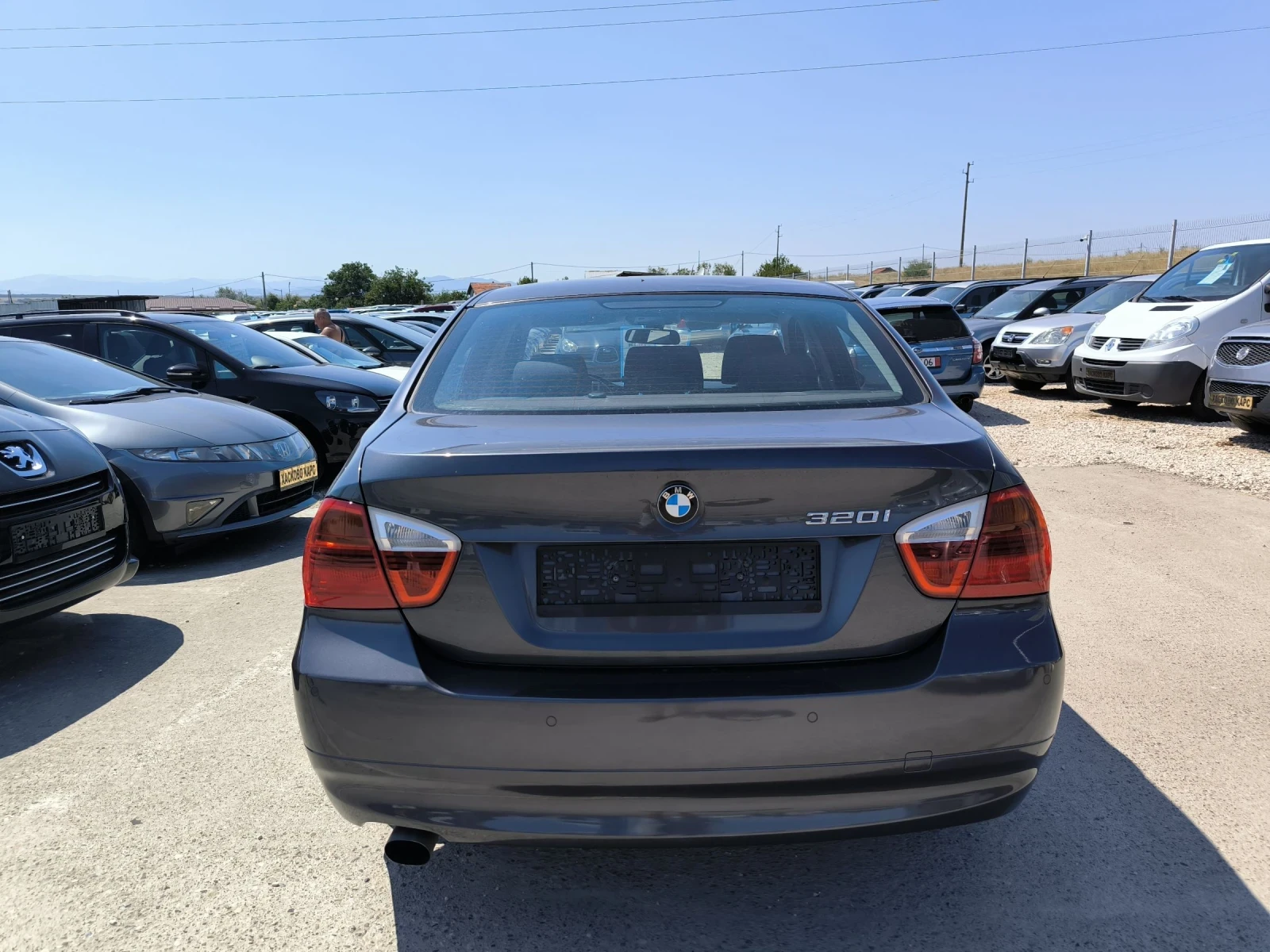 BMW 320 2.0i - изображение 6