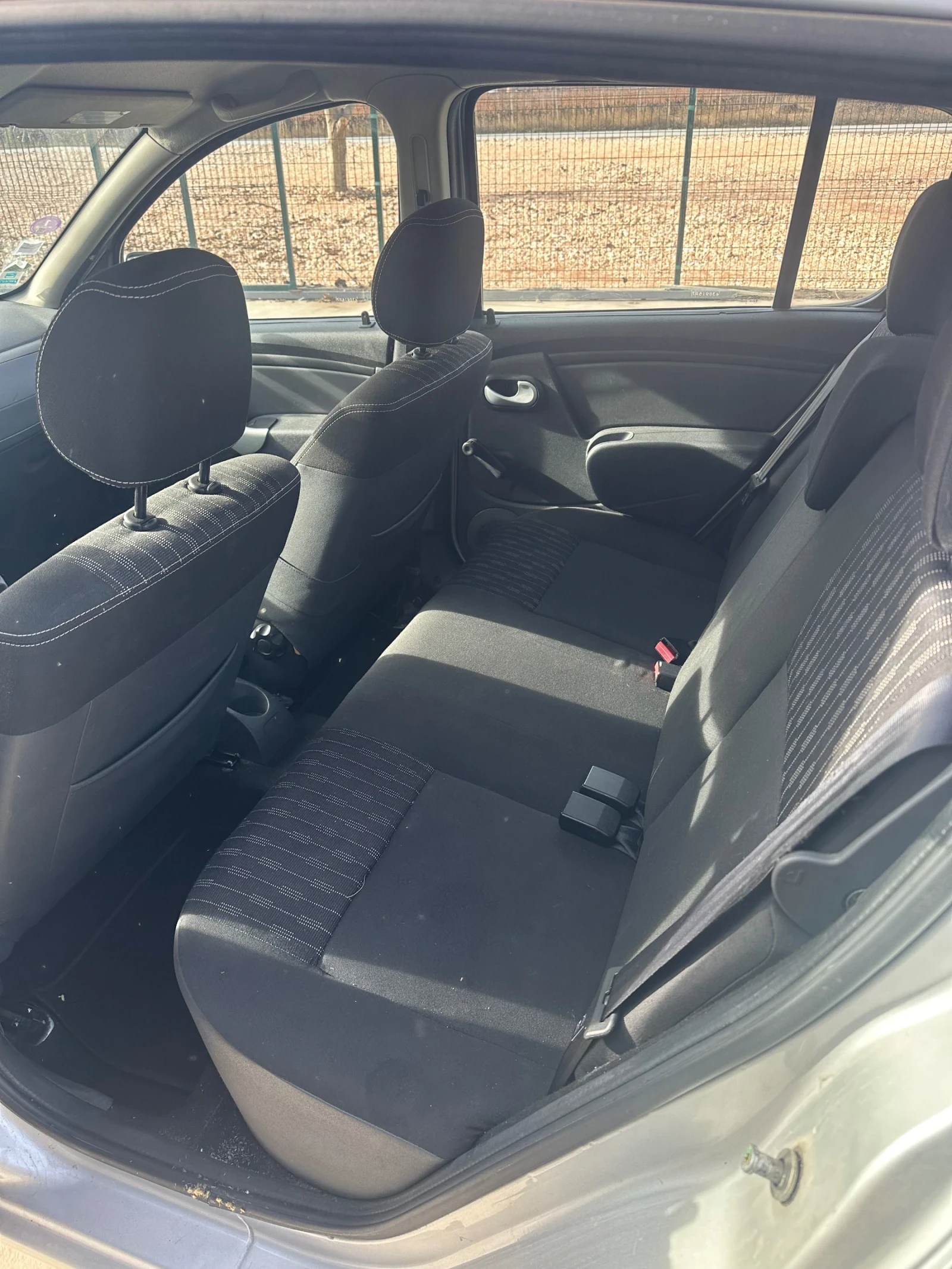 Dacia Sandero 1.4 LPG - изображение 5