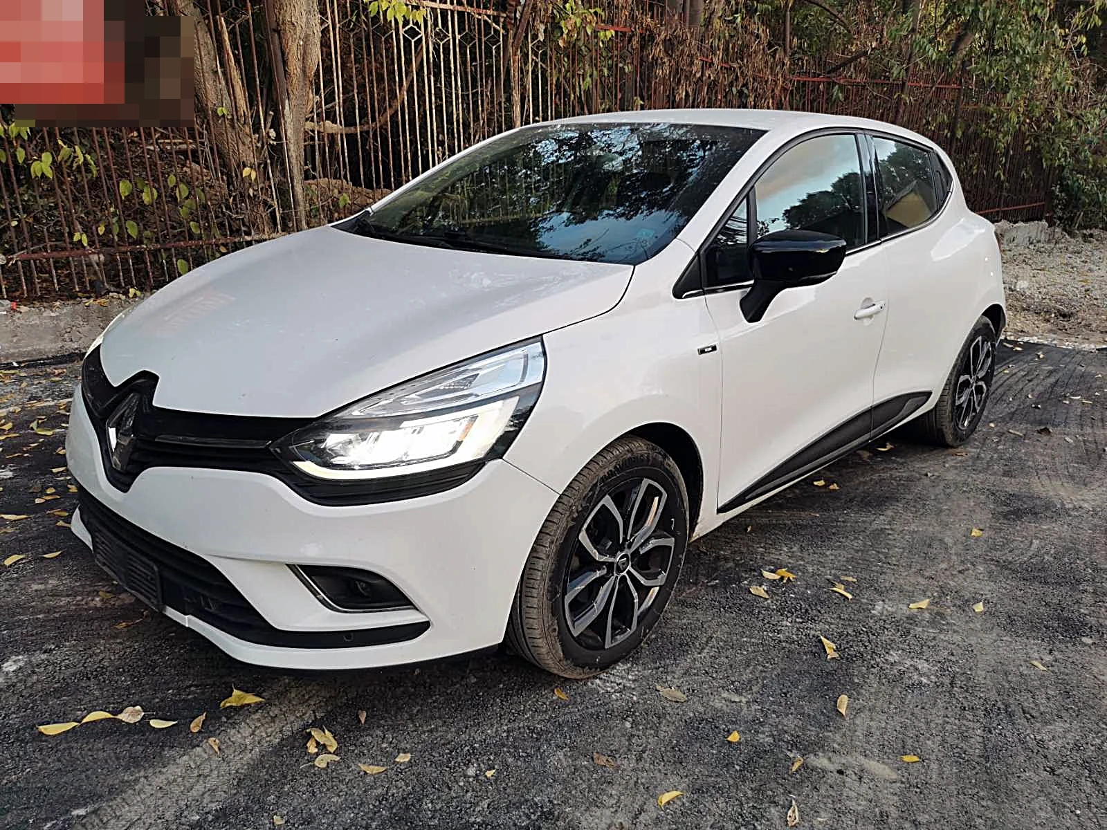 Renault Clio 1.5dCi, MOSCHINO | Mobile.bg � ����������� 1