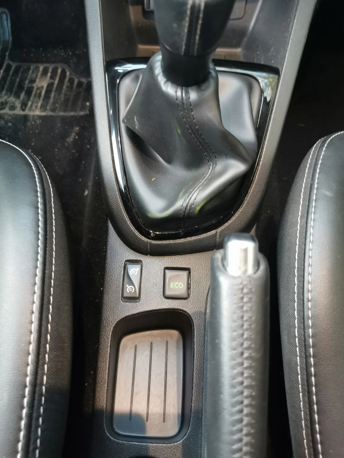 Renault Clio 1.5dCi, MOSCHINO | Mobile.bg � ����������� 14