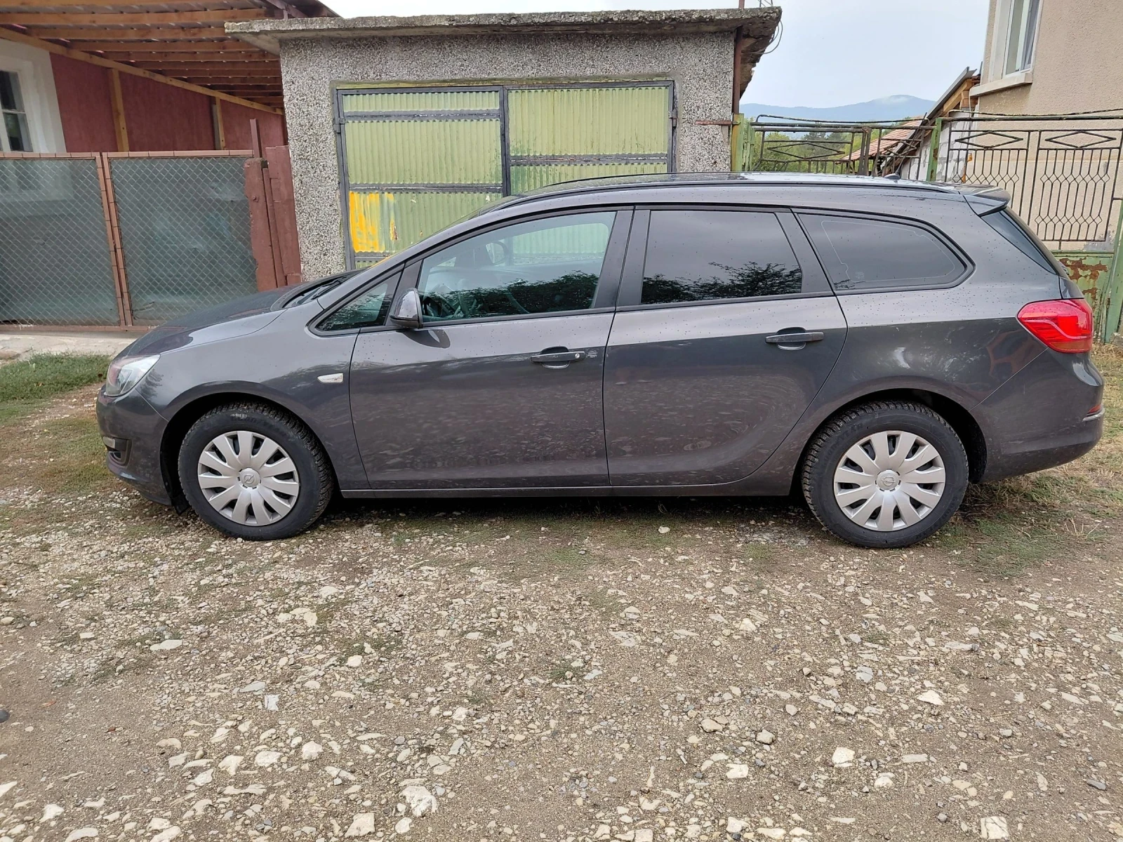 Opel Astra 1.6 CDTI - изображение 3