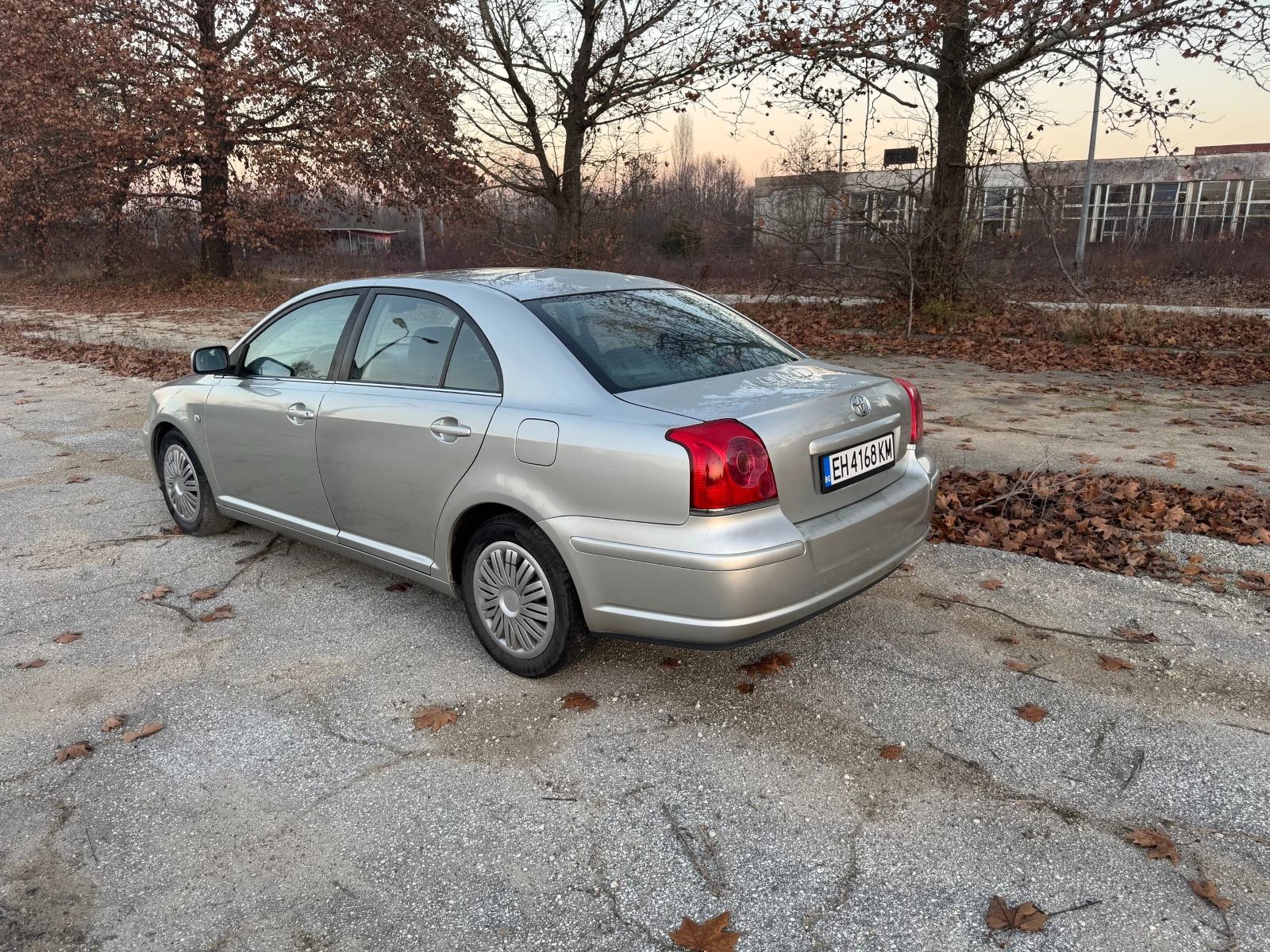 Toyota Avensis 1.8 vvti - изображение 2