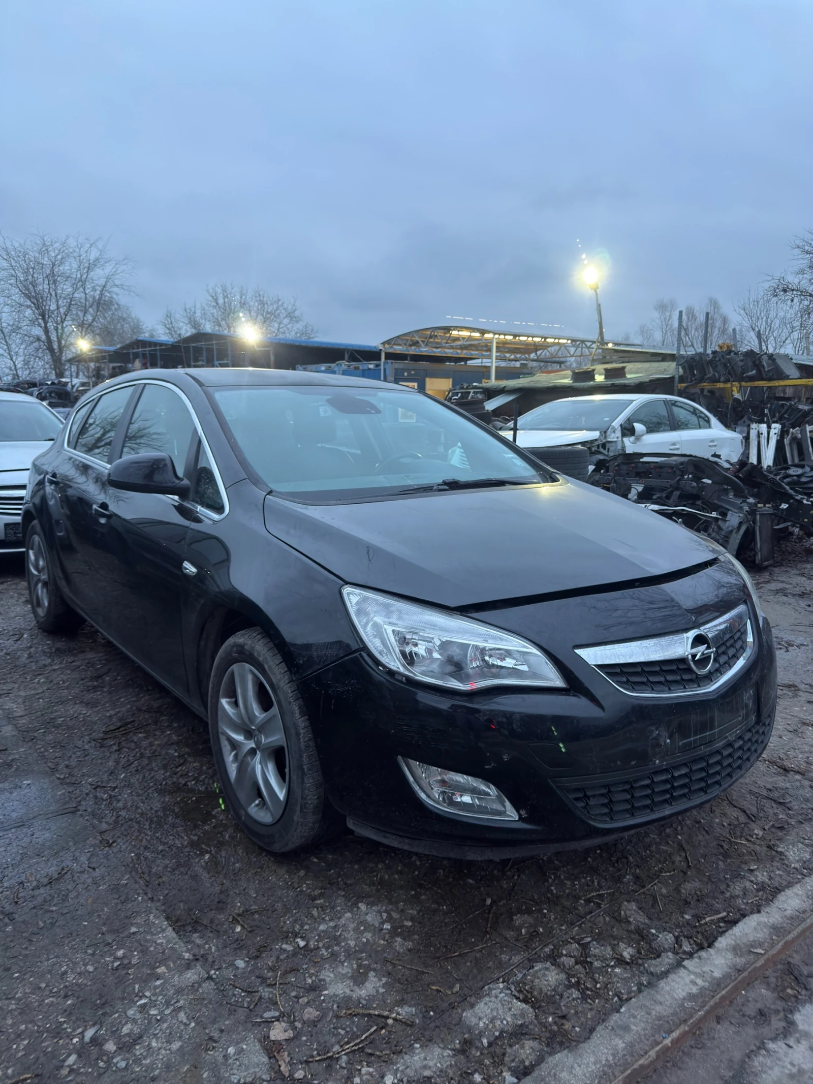 Opel Astra J 1.7 CDTi - изображение 2
