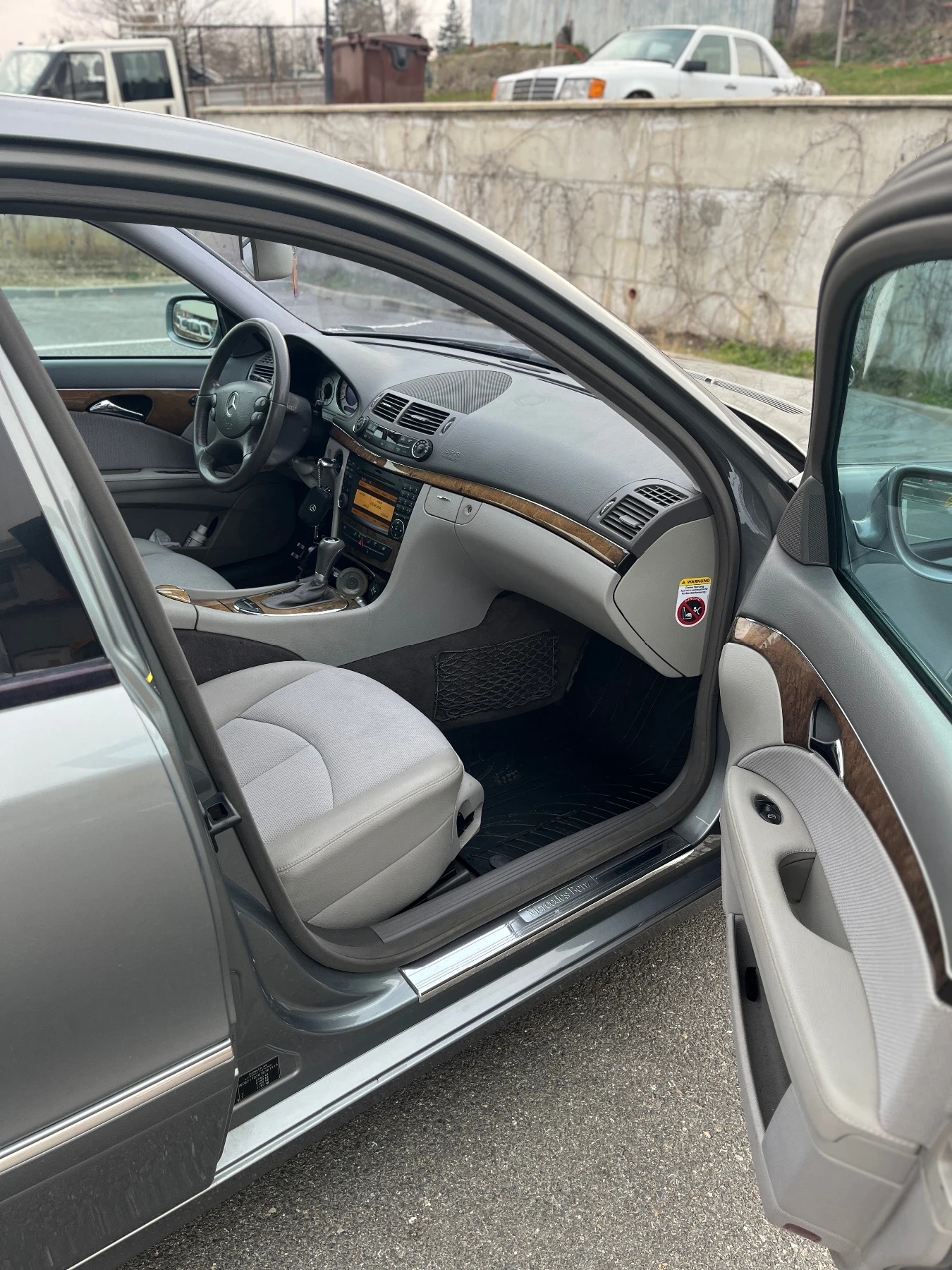 Mercedes-Benz E 280 FACE* CDI* AUTOM* PODGR* , снимка 9 - Автомобили и джипове - 53712508