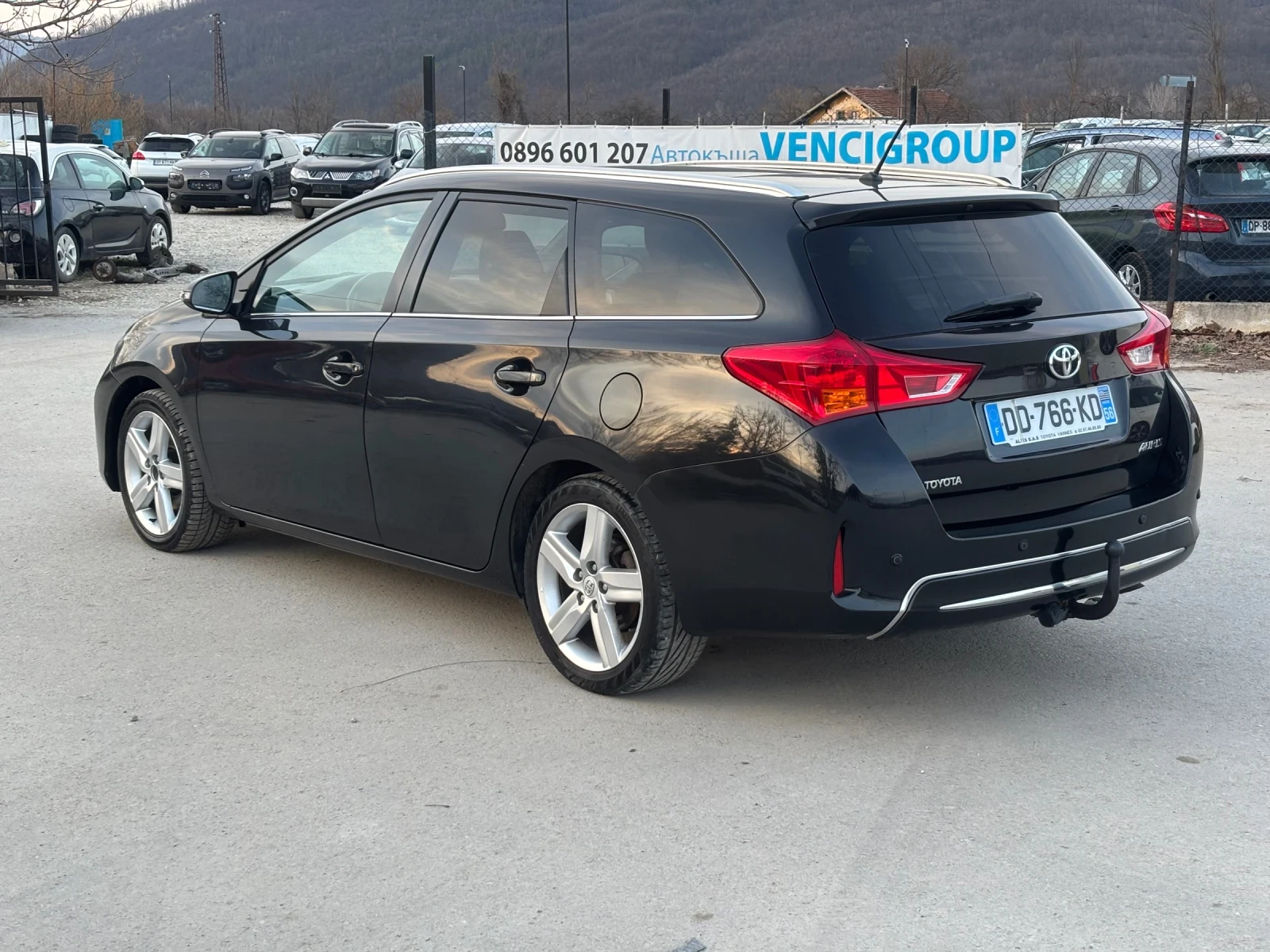Toyota Auris 2.0 d4d, снимка 5 - Автомобили и джипове - 53879965