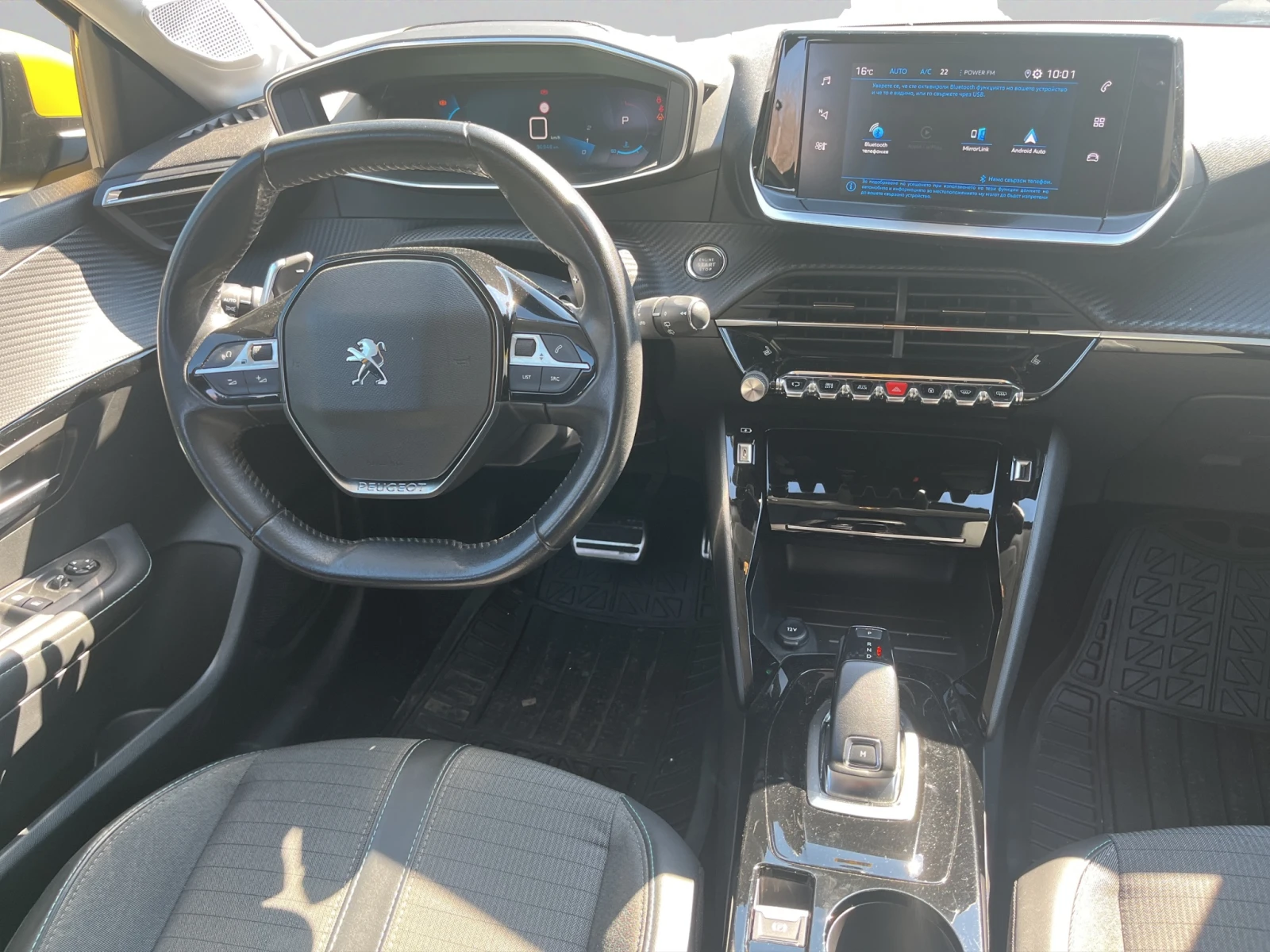 Peugeot 208, снимка 12 - Автомобили и джипове - 54122546