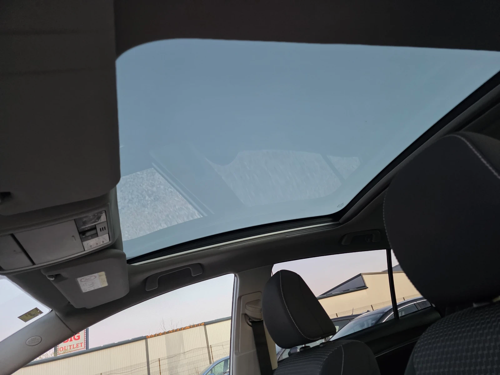 Toyota Verso 1.6 VVTI Панорама Климатроник Автопилот, снимка 15 - Автомобили и джипове - 54197056