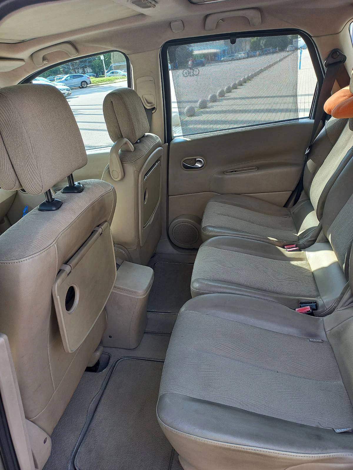 Renault Grand scenic 1.9 DCI, снимка 8 - Автомобили и джипове - 54809234