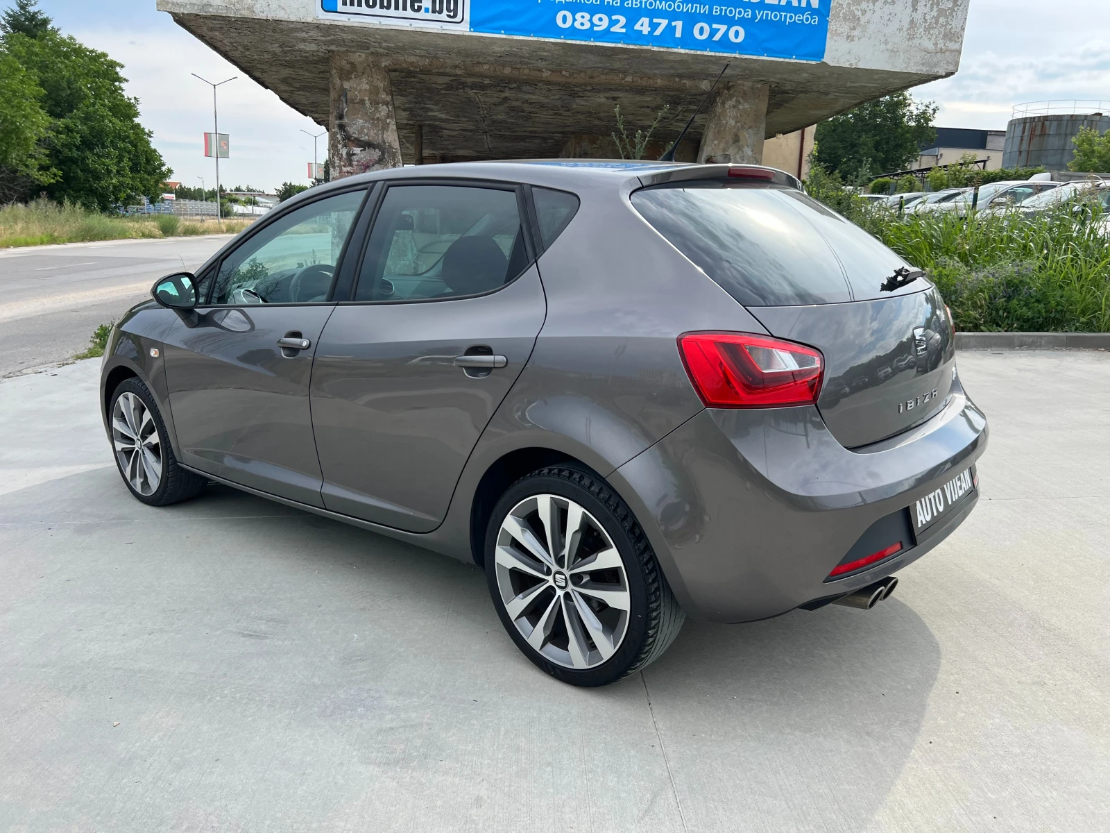 Seat Ibiza 1.6-TDI-90кс-FR, снимка 6 - Автомобили и джипове - 54899333