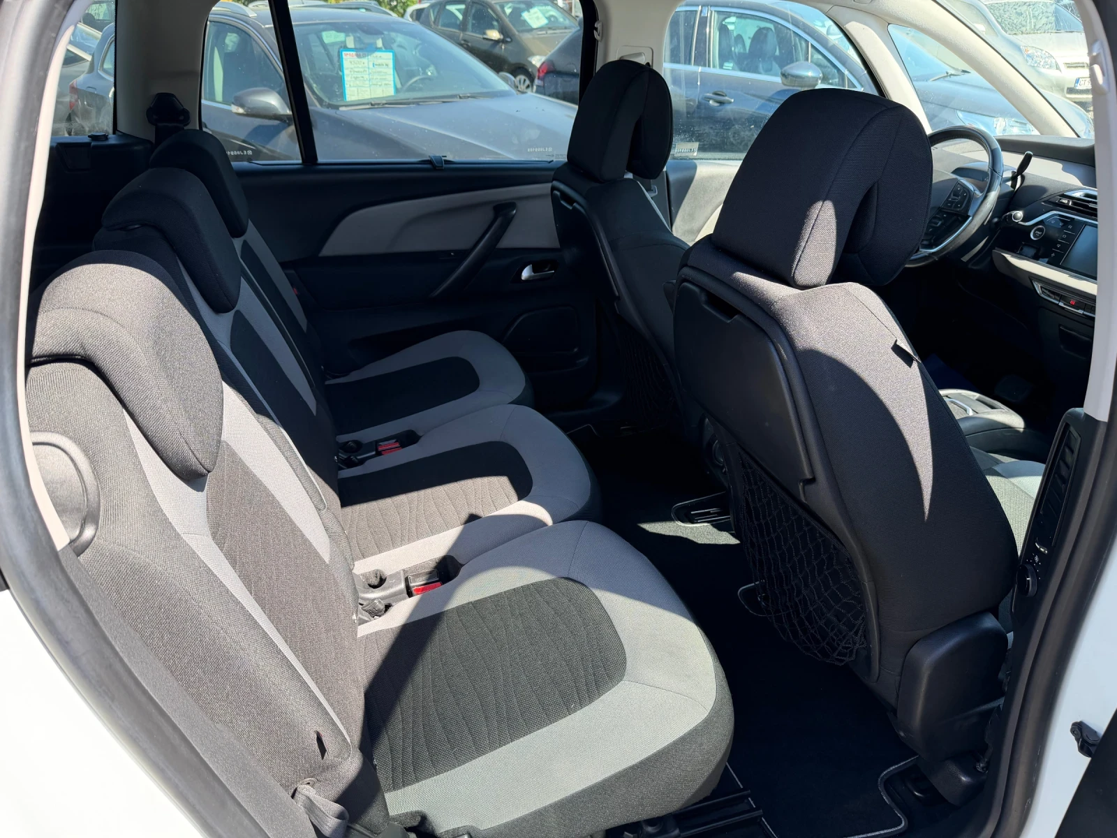 Citroen C4 Picasso 1.6 HDI, снимка 12 - Автомобили и джипове - 55678081