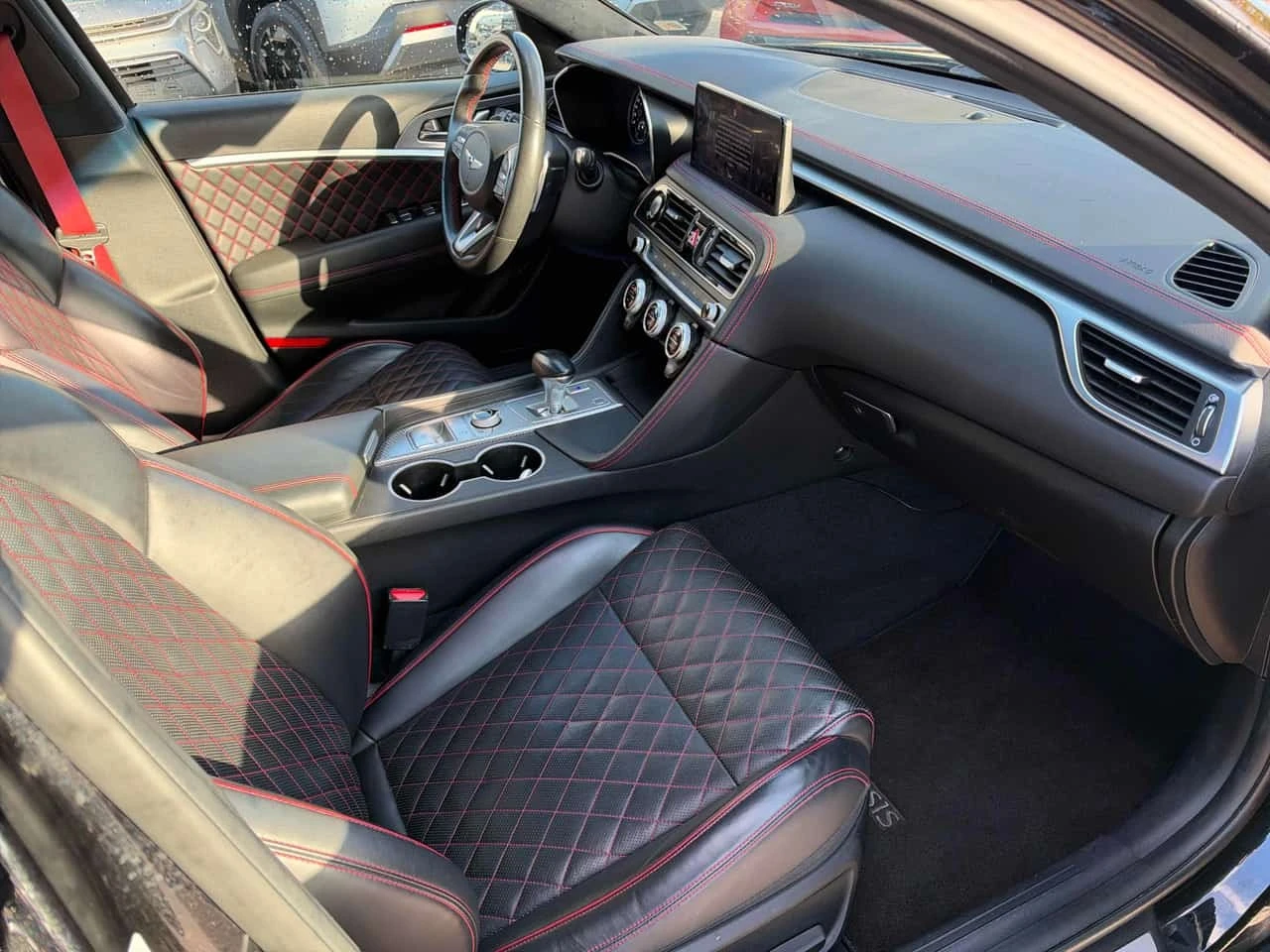 Genesis G70 3.3T Sport  CARFAX, снимка 13 - Автомобили и джипове - 56300129
