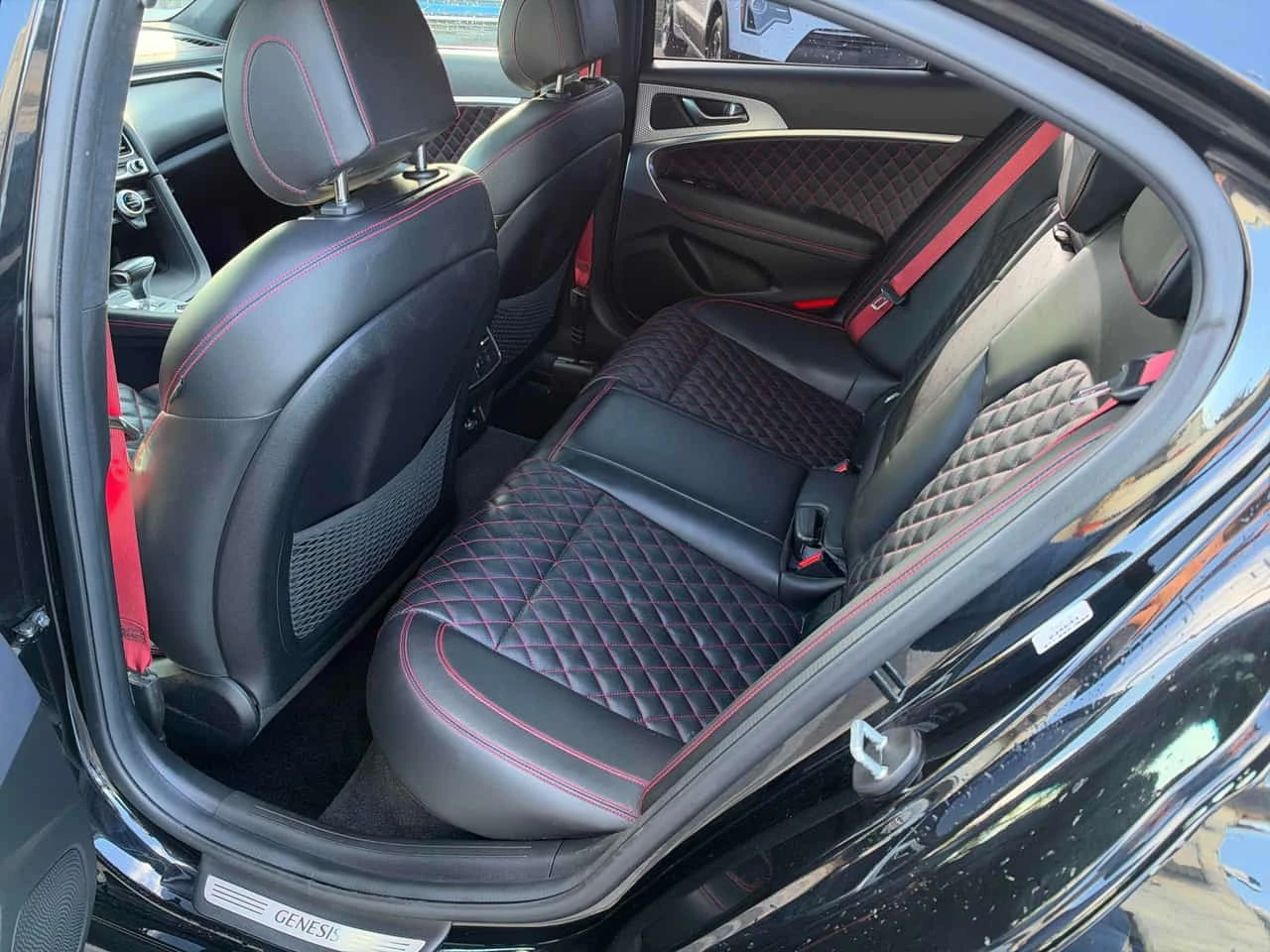 Genesis G70 3.3T Sport  CARFAX, снимка 10 - Автомобили и джипове - 56300129