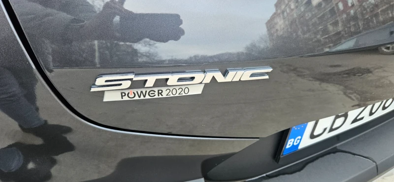 Kia Stonic, снимка 9 - Автомобили и джипове - 52654389