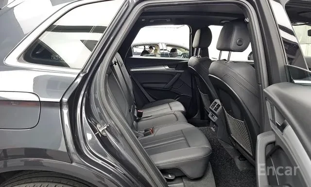 Audi Q5 50TDI Обдухване Head up Дистроник 40к км, снимка 13 - Автомобили и джипове - 55655472