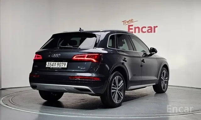 Audi Q5 50TDI Обдухване Head up Дистроник 40к км, снимка 3 - Автомобили и джипове - 55655472