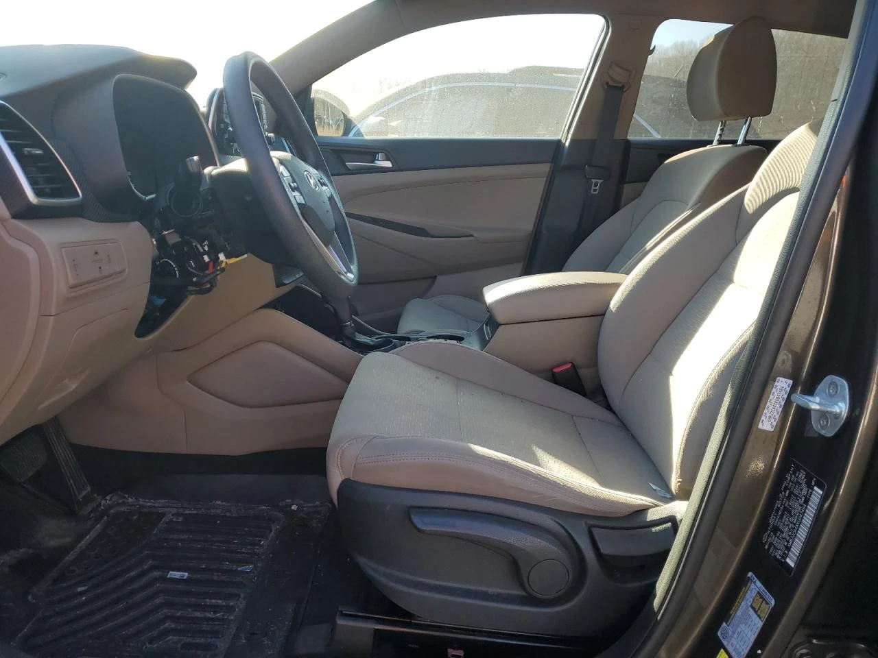 Hyundai Tucson 4Х4* РЕАЛНИ КМ* ПЕРФЕКТЕН - изображение 8