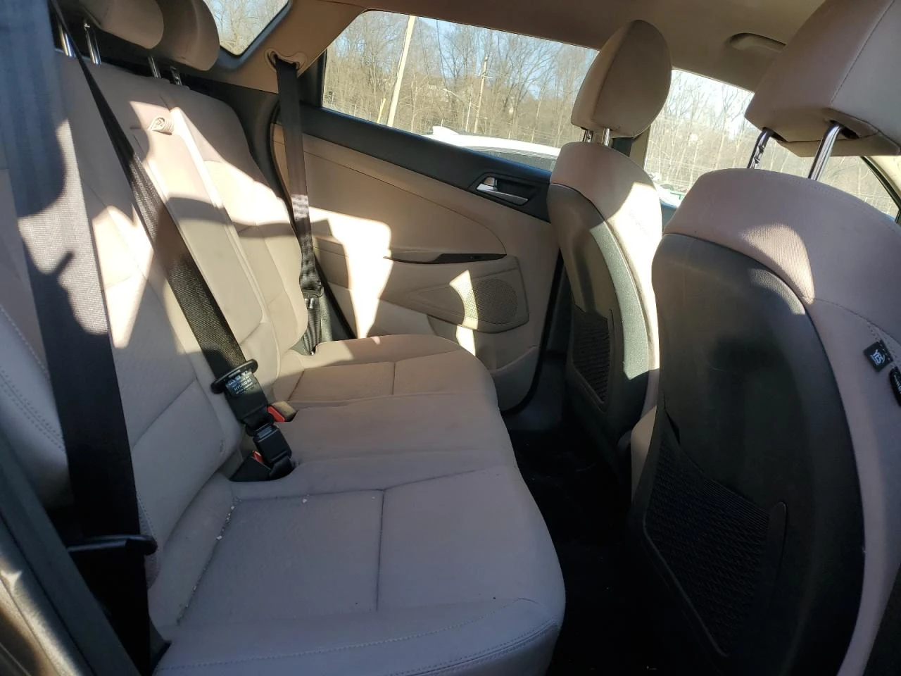 Hyundai Tucson 4Х4* РЕАЛНИ КМ* ПЕРФЕКТЕН - изображение 9
