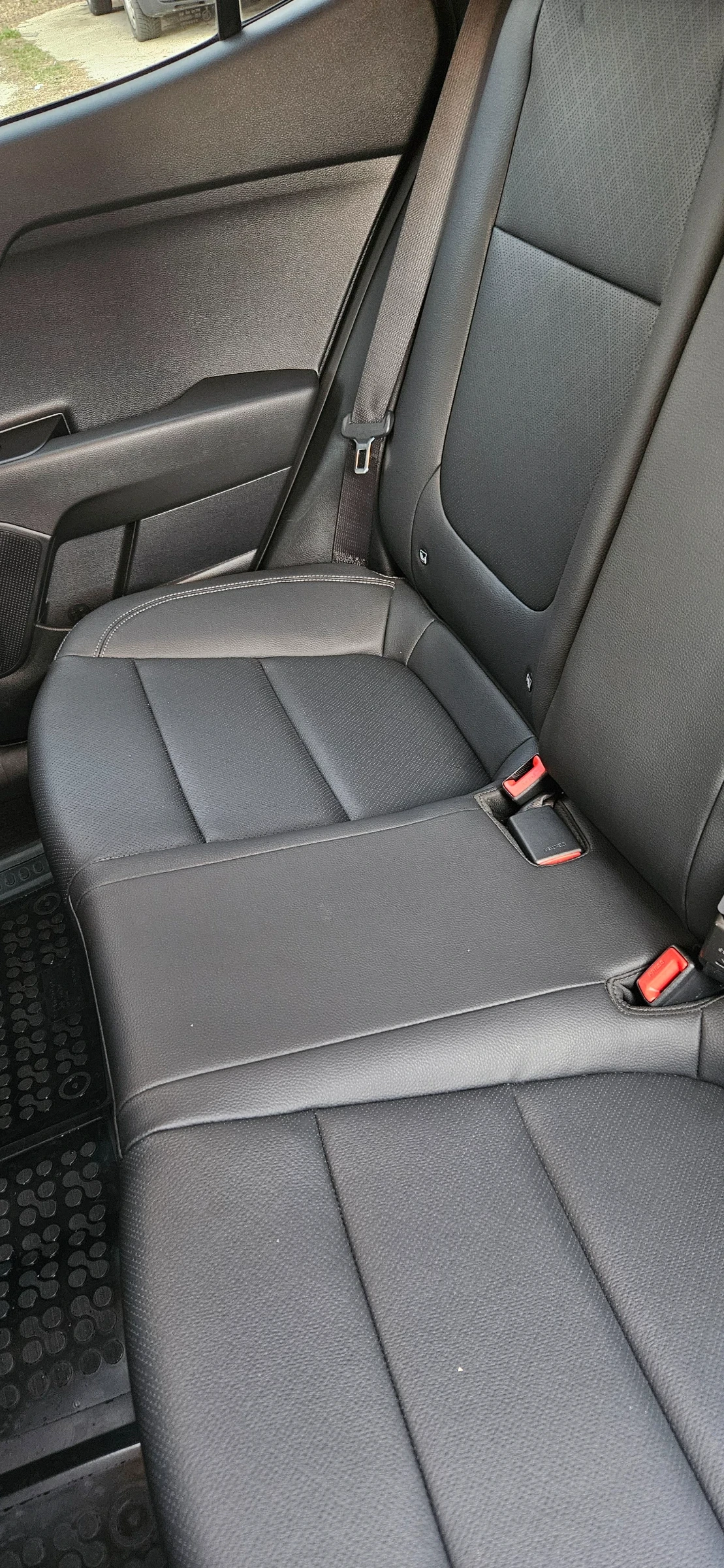 Kia Stonic | Mobile.bg � ����������� 10