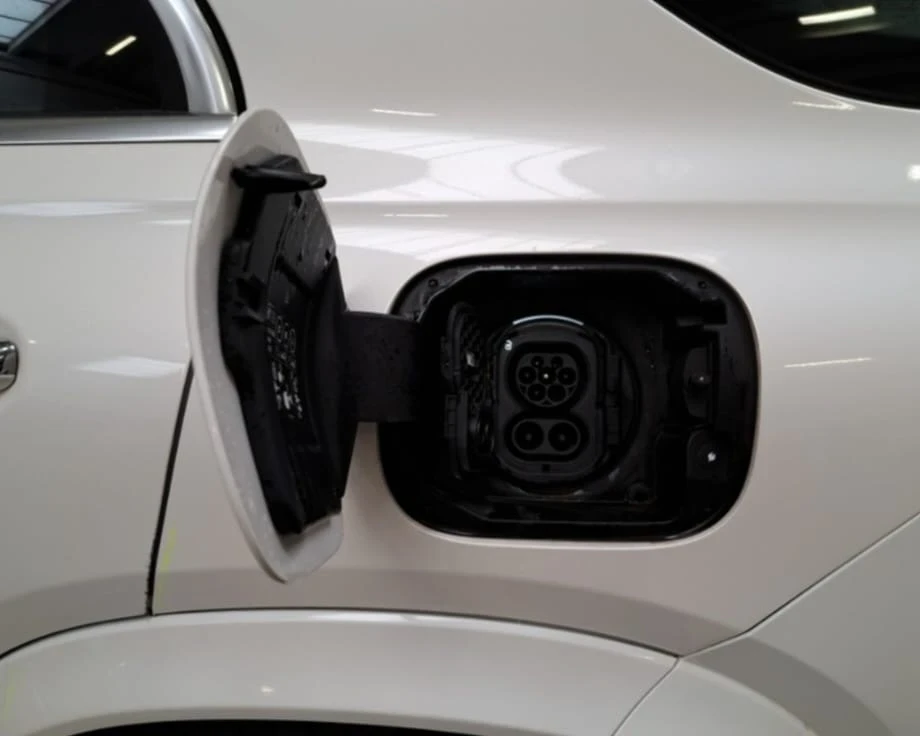 Mercedes-Benz GLE 350 de plug-in hybrid Premium Plus, снимка 3 - Автомобили и джипове - 54714808