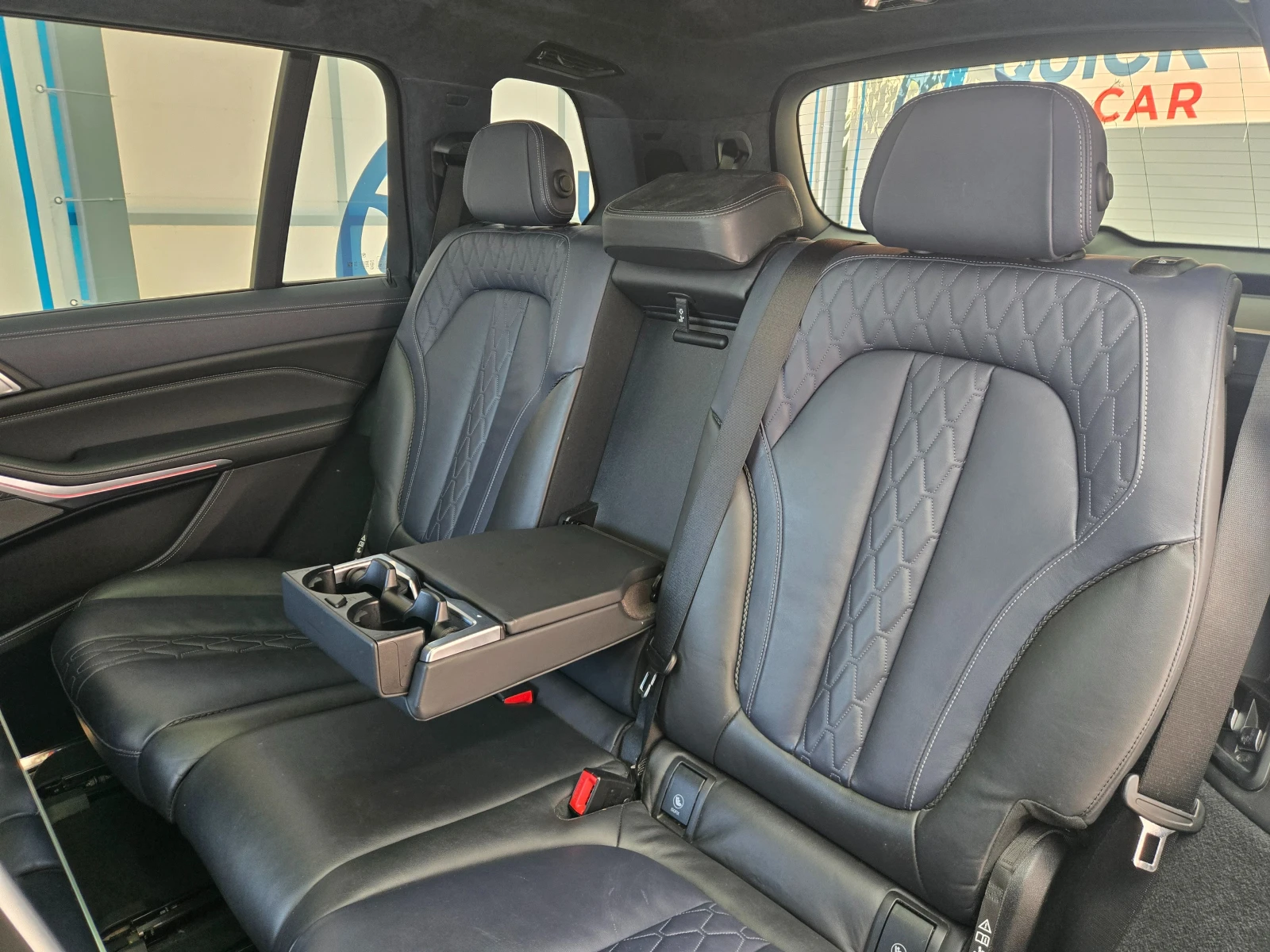 BMW X7 Edition Dark Shadow* 360' CAM* SOFT CLOSE, снимка 8 - Автомобили и джипове - 54758535