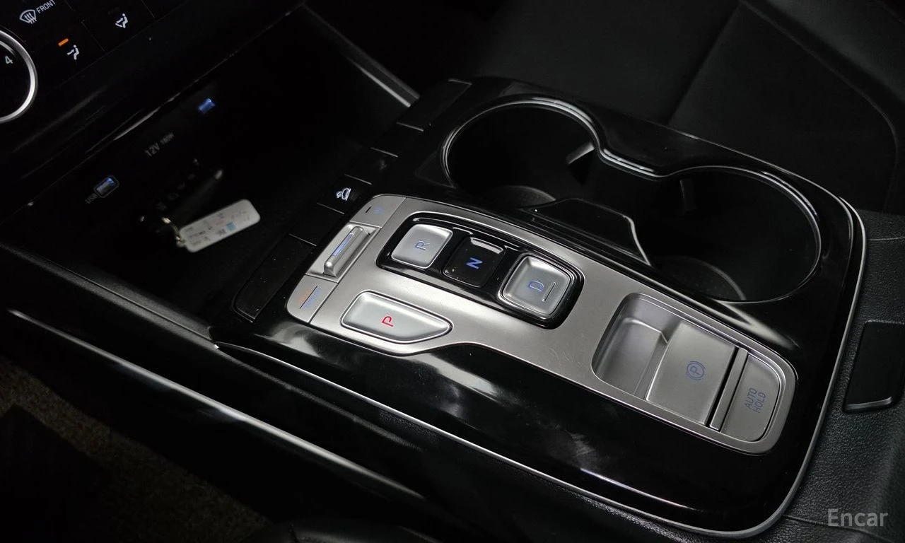 Hyundai Tucson 2.0D Modern 4x4* ПОДГРЕВ* КАМЕРА* КРАЙНА ЦЕНА* , снимка 14 - Автомобили и джипове - 54765433