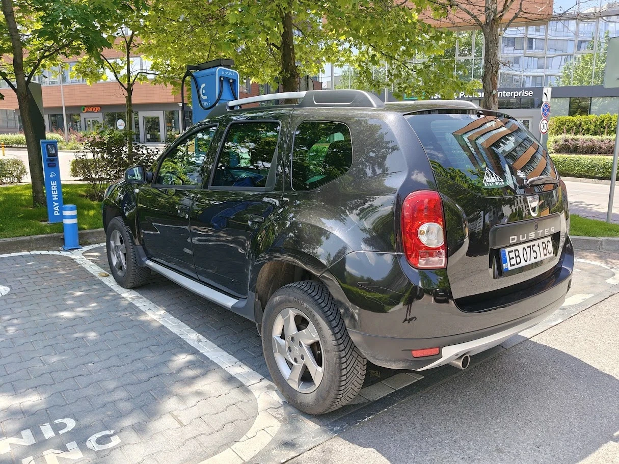 Dacia Duster 1.6 LPG, снимка 2 - Автомобили и джипове - 55318807