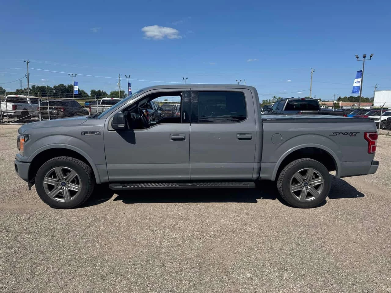Ford F150 * XLT 4WD SuperCrew 5.5' Box * CARFAX * , снимка 2 - Автомобили и джипове - 55414496
