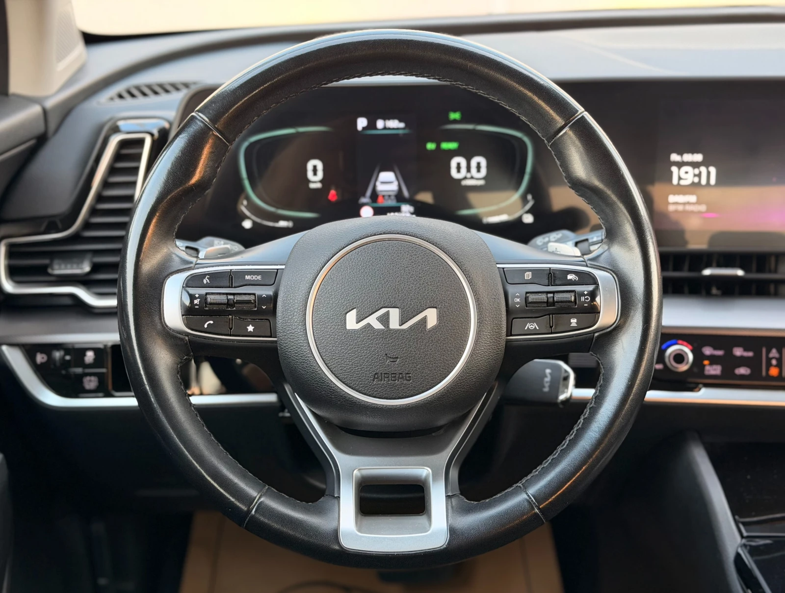 Kia Sportage - 1.6 T-GDi - Hybrid - 230к.с. - Navi - LED -, снимка 8 - Автомобили и джипове - 55533837