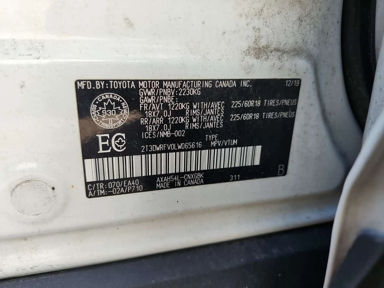 Toyota Rav4 * HYBRID LIMITED * АВТОКРЕДИТ БЕЗ ПЪРВОНАЧАЛНА* , снимка 16 - Автомобили и джипове - 55581892