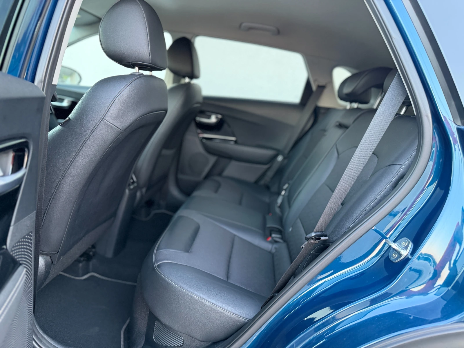 Kia Niro Hybrid 1.6GDi HEV 104000km, снимка 11 - Автомобили и джипове - 55618623