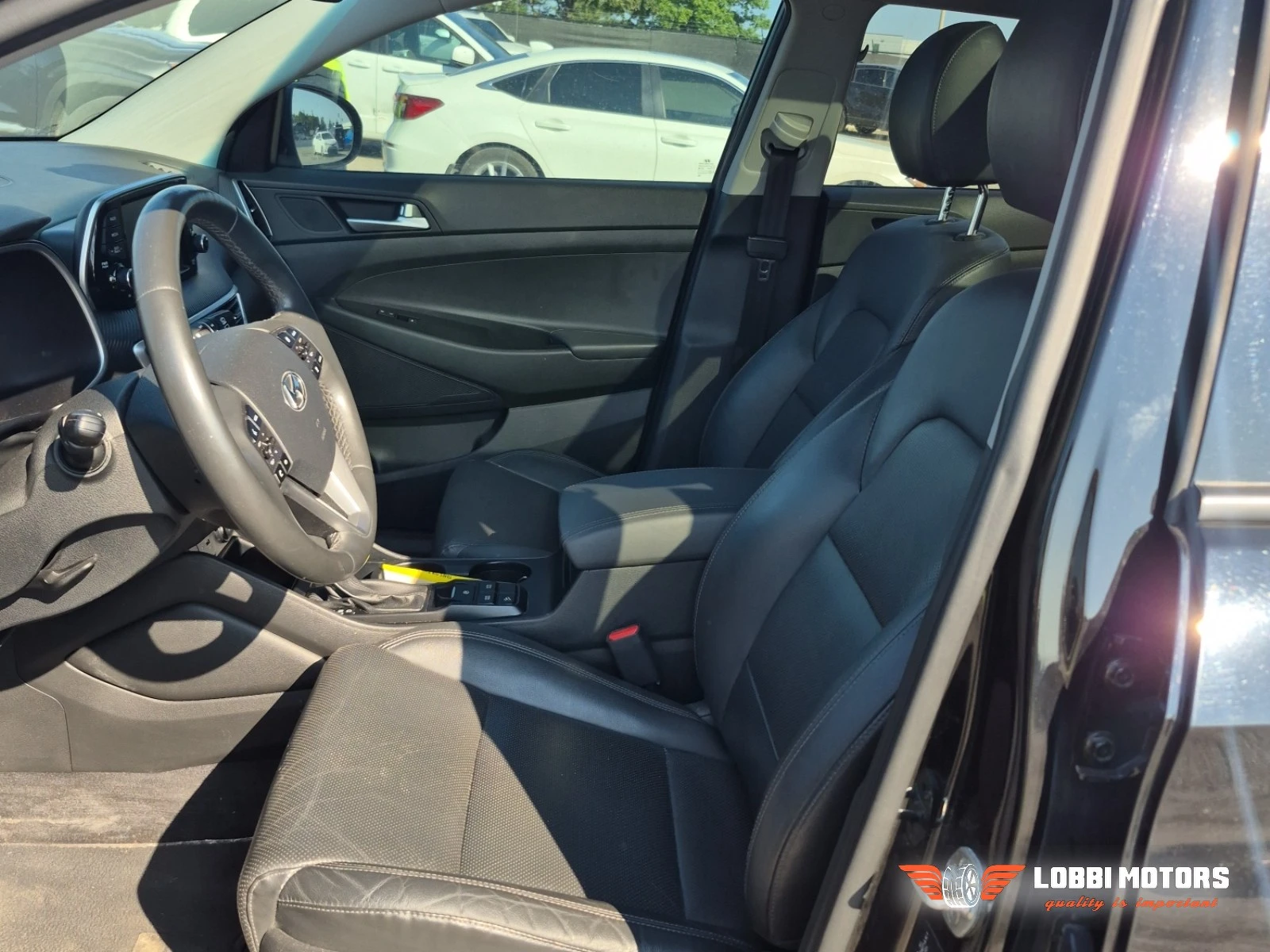 Hyundai Tucson, снимка 5 - Автомобили и джипове - 55954657
