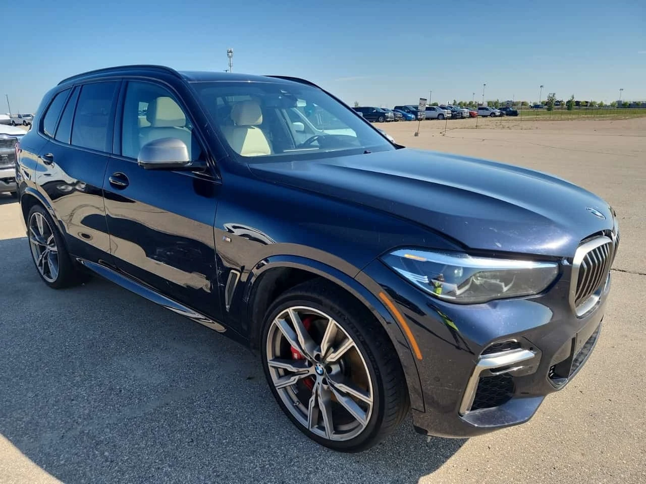 BMW X5 * M50I * АВТОКРЕДИТ БЕЗ ПЪРВОНАЧАЛНА ВНОСКА* , снимка 2 - Автомобили и джипове - 56205294