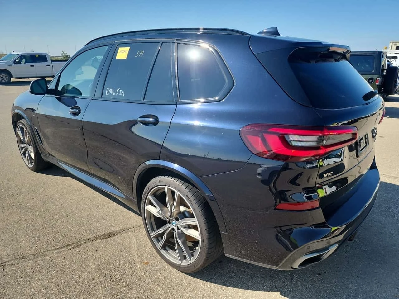 BMW X5 * M50I * АВТОКРЕДИТ БЕЗ ПЪРВОНАЧАЛНА ВНОСКА* , снимка 4 - Автомобили и джипове - 56205294