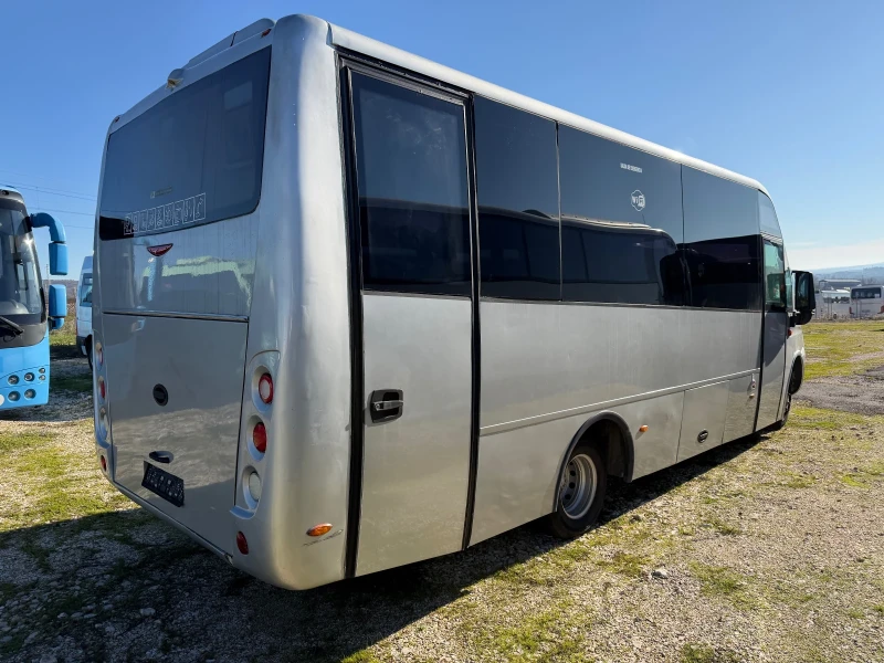 Iveco Daily 65C 27 места, снимка 4 - Бусове и автобуси - 52935237