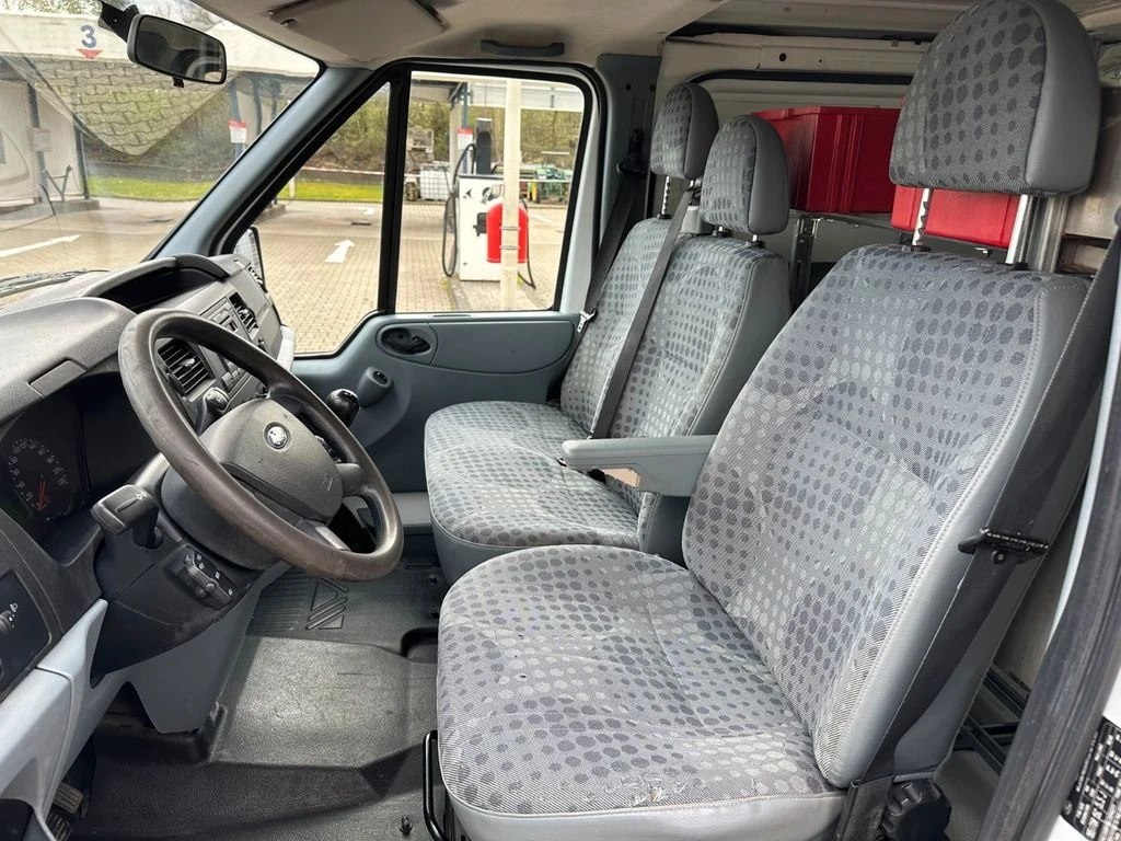 Ford Transit FT280 - изображение 6