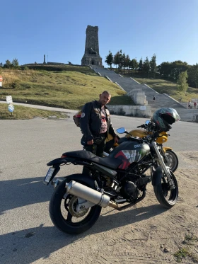 ������ Ducati Monster