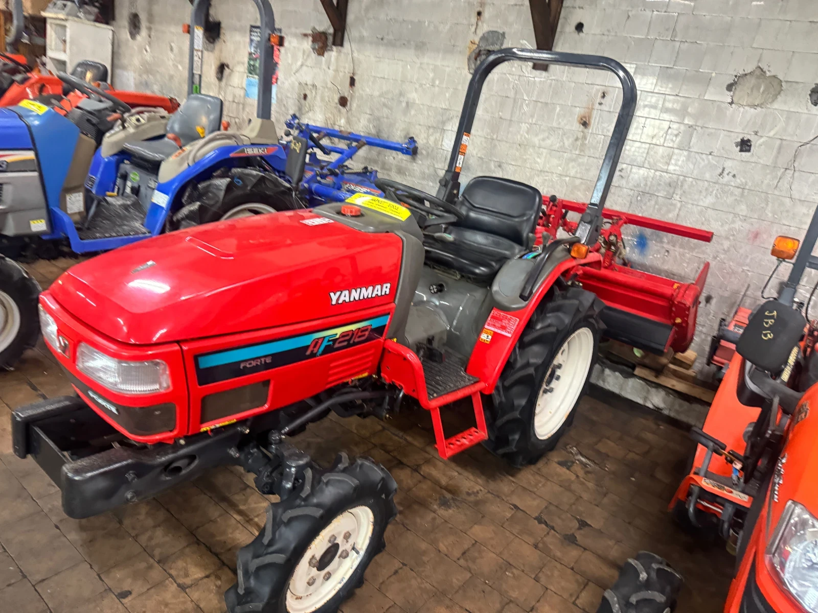 ������� Yanmar AF218 | Mobile.bg � ����������� 4