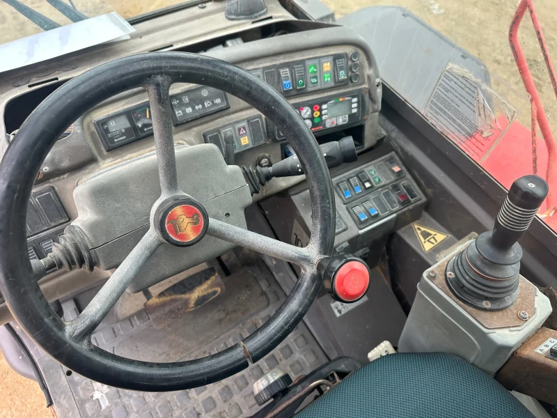 Телескопични товарачи Manitou 1635 MRT, снимка 6 - Индустриална техника - 52800314