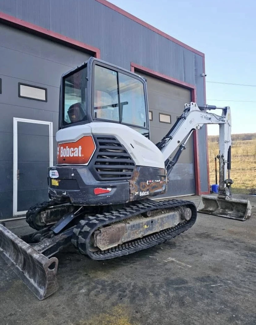 Багер Bobcat E35Z