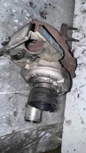        Ford Focus - 4M5Q-6k682-AG
