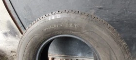 Гуми Зимни 225/75R16, снимка 6 - Гуми и джанти - 43619277