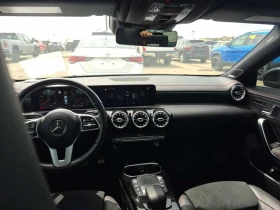 Mercedes-Benz CLA 250 ALCANTARA| PANORAMA| ПАМЕТ| 2 КЛЮЧА| , снимка 9