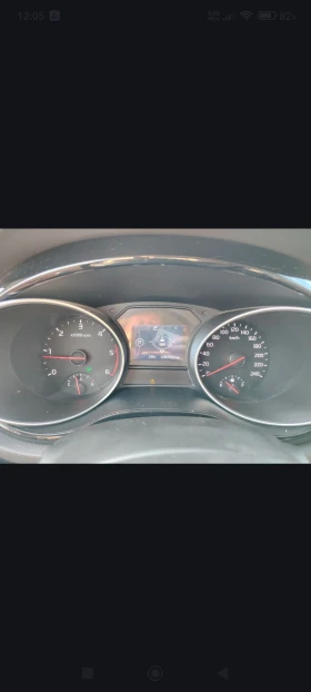 Kia Carnival 2.2d автоматик 6+ 1, снимка 12