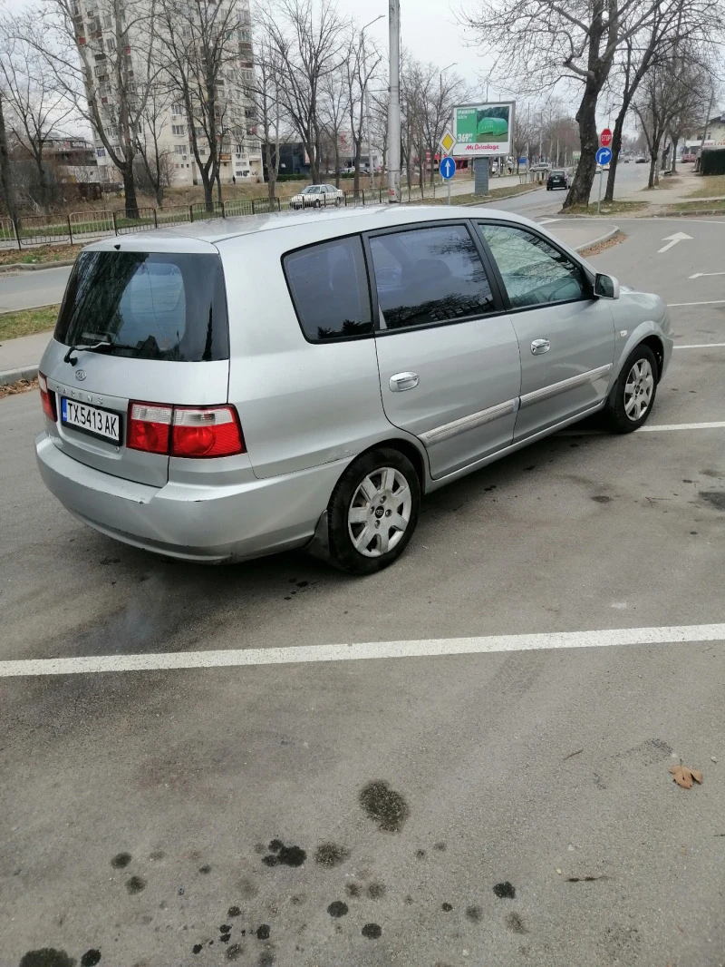 Kia Carens, снимка 2 - Автомобили и джипове - 46662663