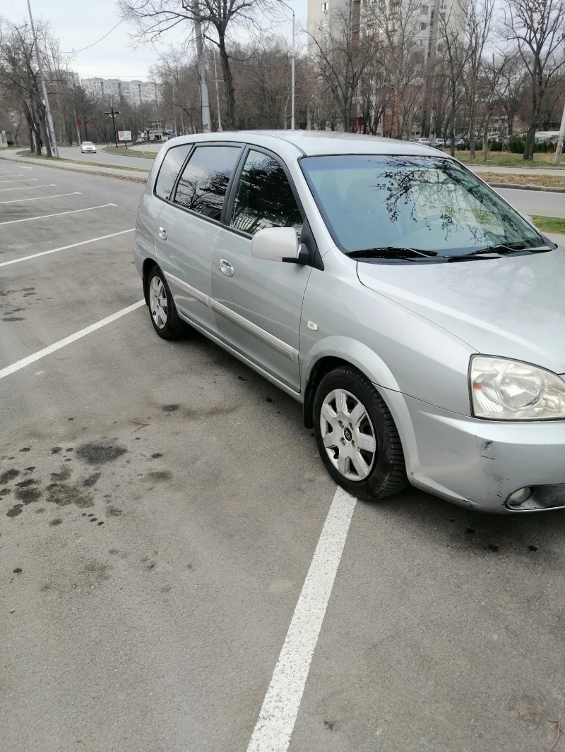 Kia Carens, снимка 1 - Автомобили и джипове - 46662663