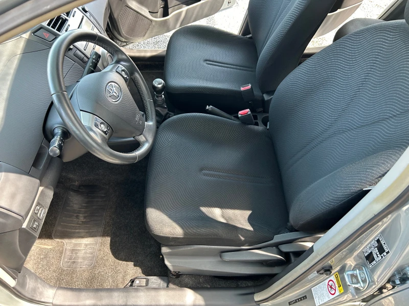 Toyota Yaris 1.4D-4D, снимка 9 - Автомобили и джипове - 47002934