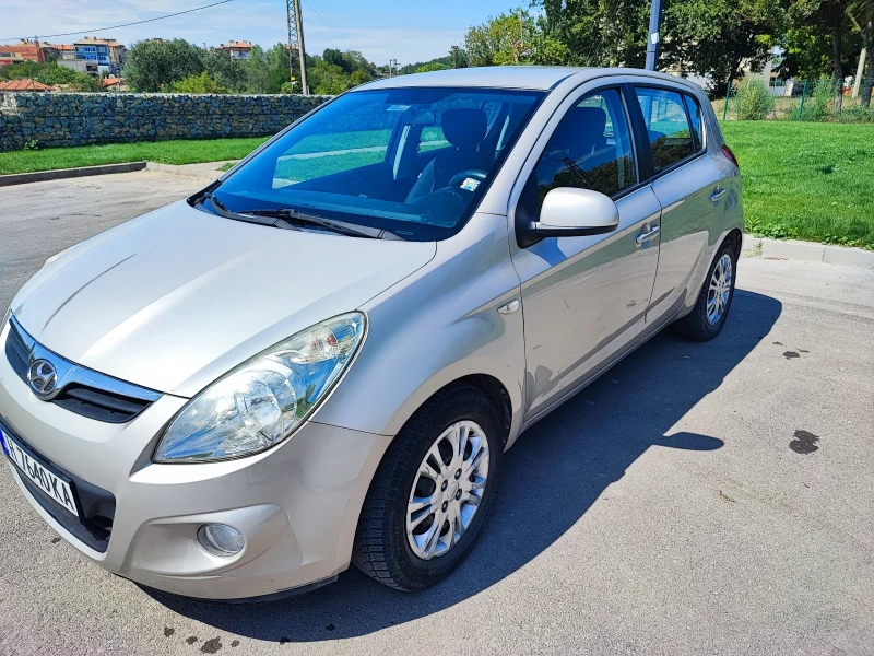 Hyundai I20, снимка 7 - Автомобили и джипове - 47884384