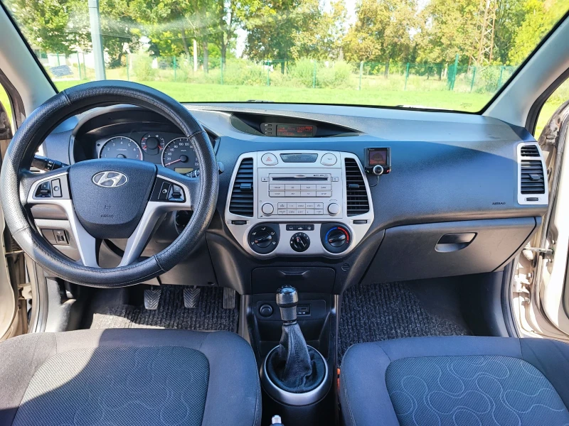 Hyundai I20, снимка 6 - Автомобили и джипове - 47884384