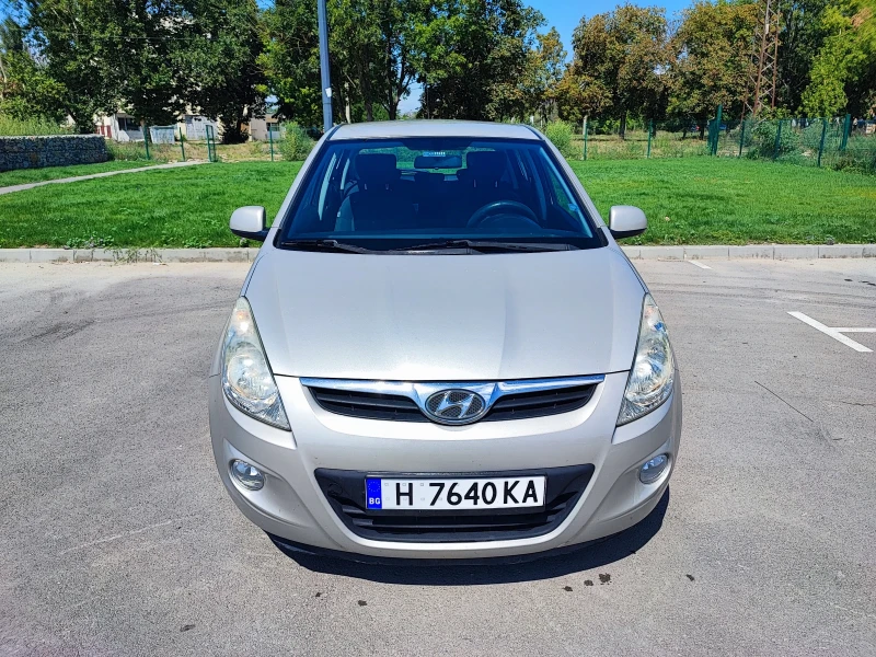 Hyundai I20, снимка 1 - Автомобили и джипове - 47884384