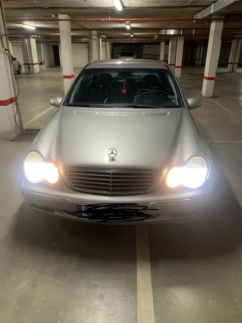 Mercedes-Benz C 200, снимка 1 - Автомобили и джипове - 48389060